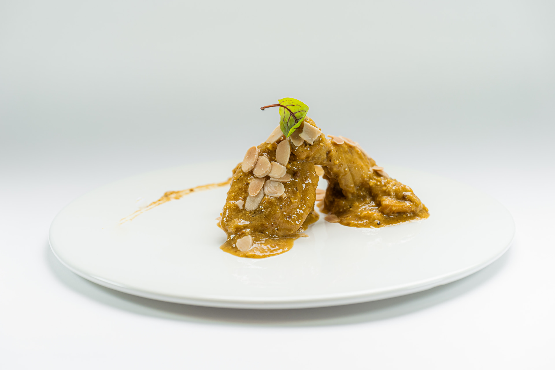 Emplatado de pollo en pepitoria | The Good Chef